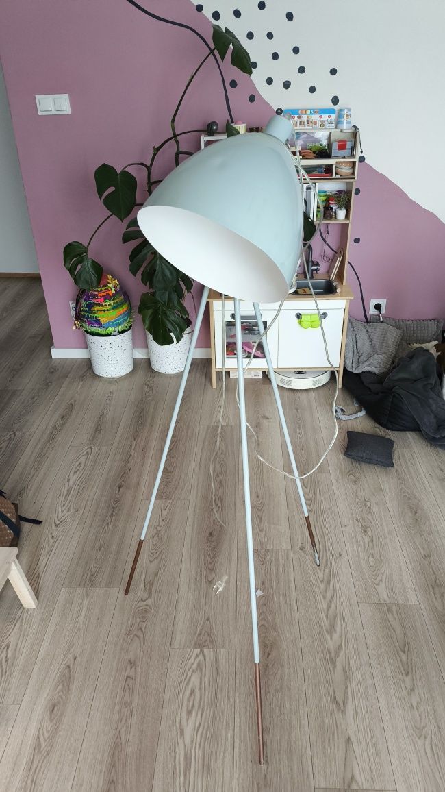 Lampa stojąca EGLO