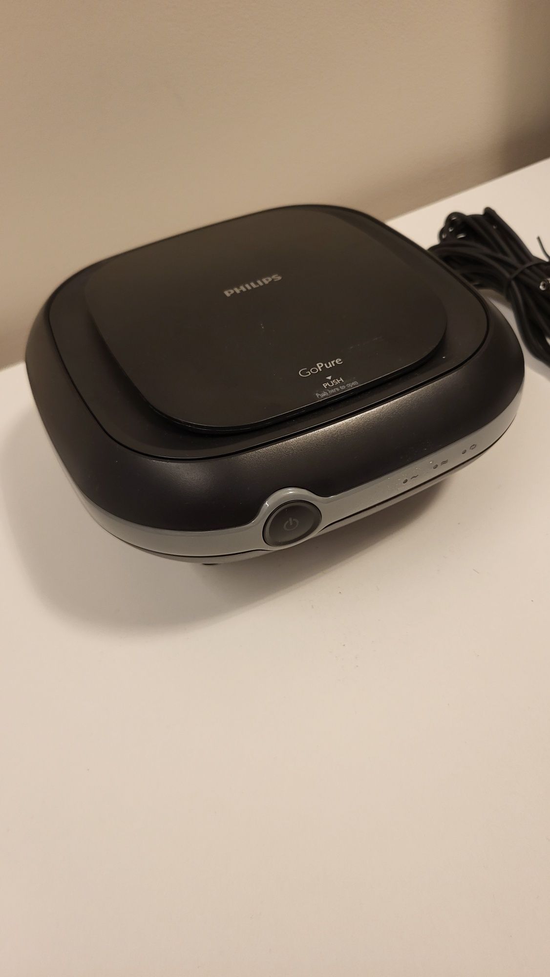 Oczyszczacz Philips goPure samochodowy