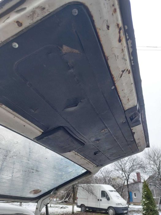 На повному ходу, сів поїхав