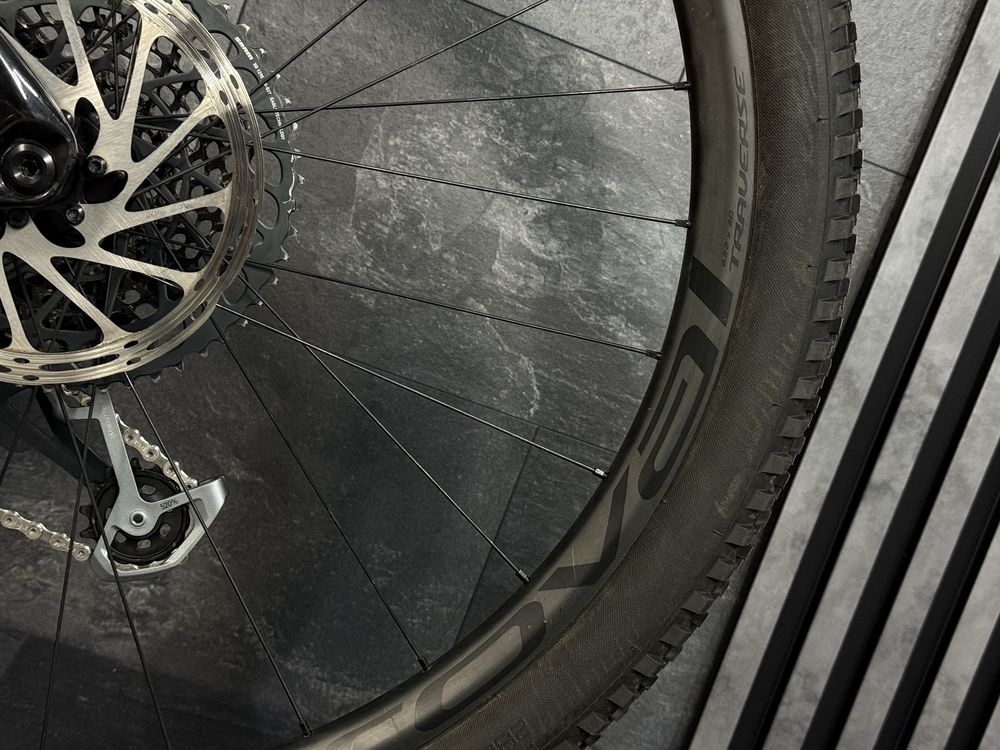 Specialized Stumpjumper двопідвісний карбоновий велосипед