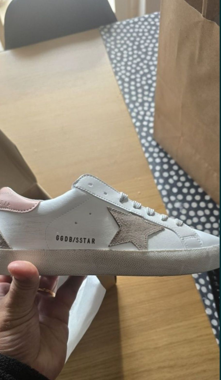 Golden goose Novas