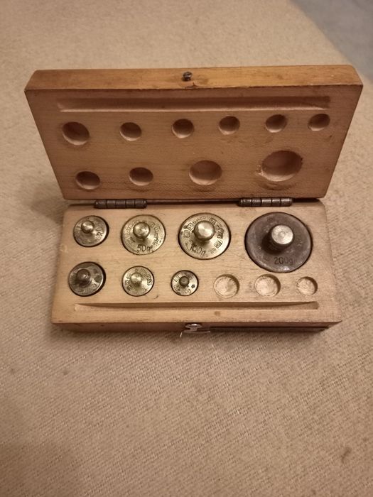 Odważniki Laboratoryjne PRL WARTO !!!