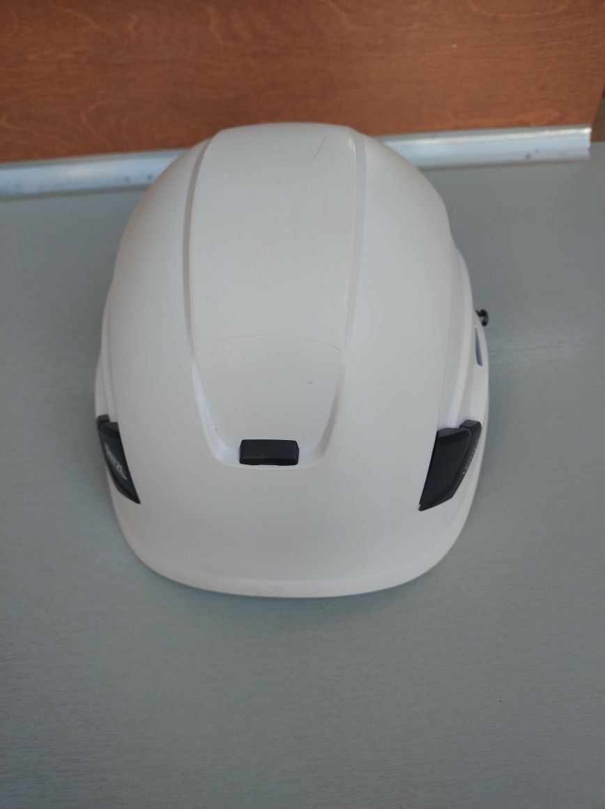 Nowy kask wspinaczkowy Petzl Vertex