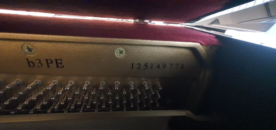 Pianino Yamaha B3 PE