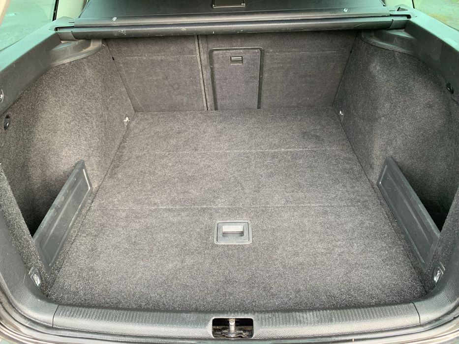 Автомобіль свіжо пригнаний в гарному стані пасат б6 2010рік