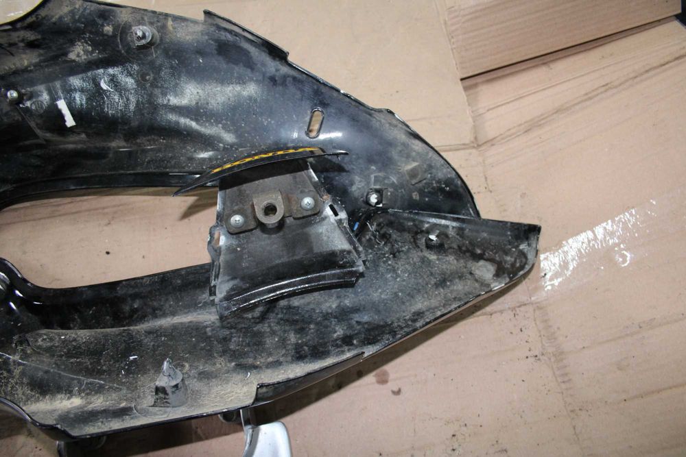 Zadupek Tył Tylny Owiewka Rączka Łącznik Honda NSR 125 JC22 93-03