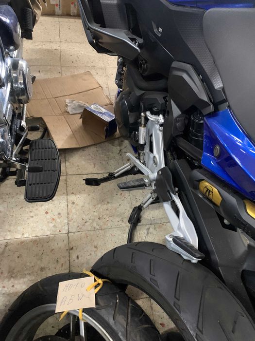 bmw moto f900xr  acidentada