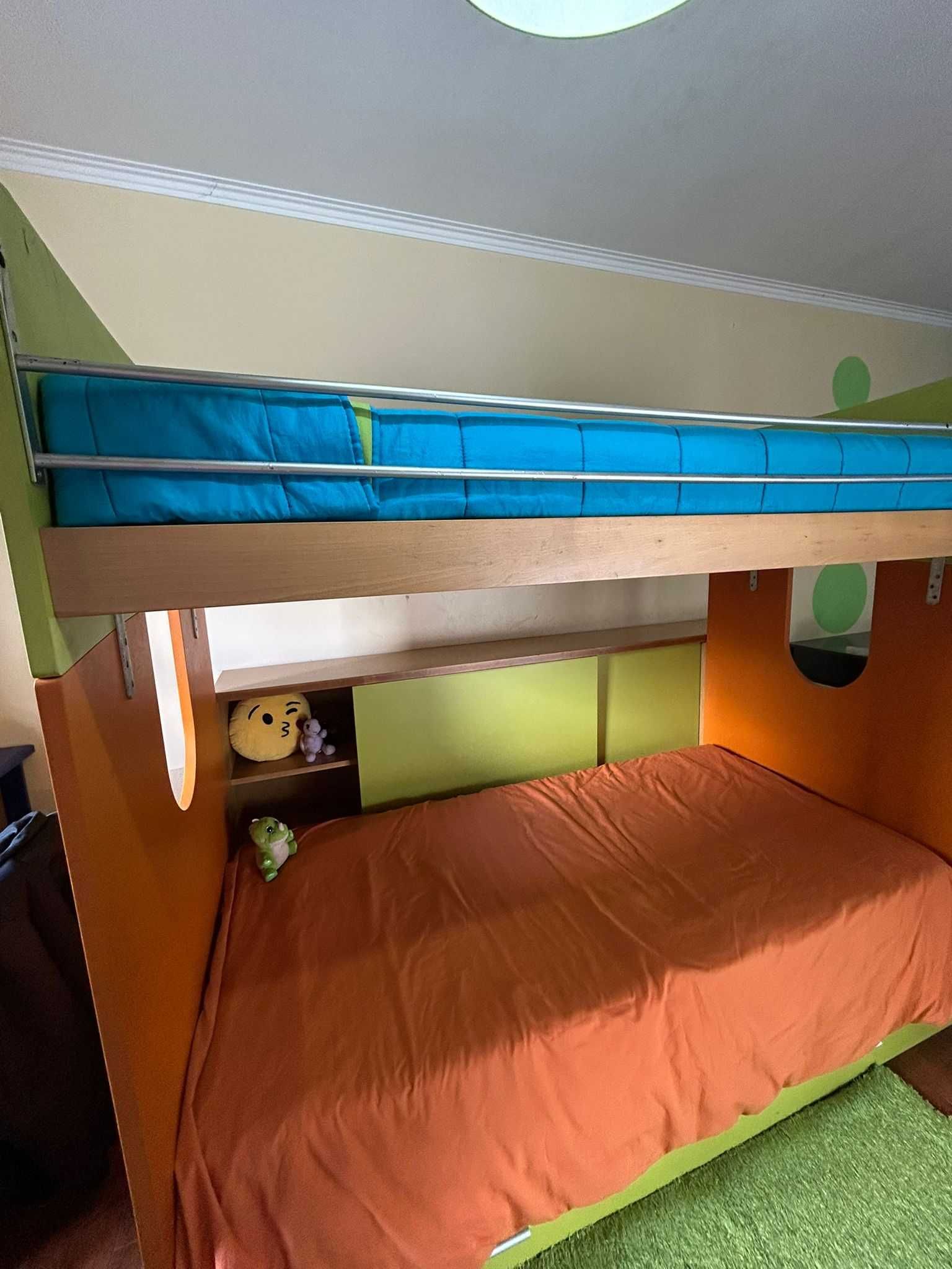 Beliche com 3 colchões