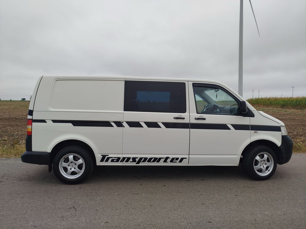 Volkswagen transporter T5.