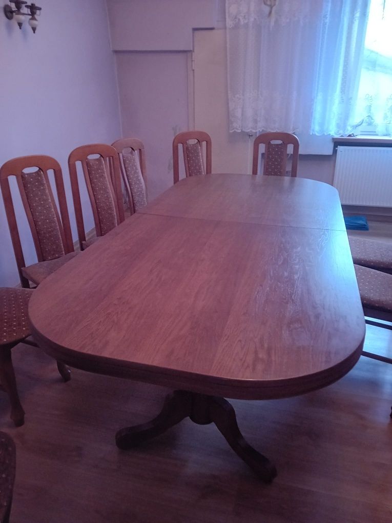 Stół 12 osobowy z krzesłami