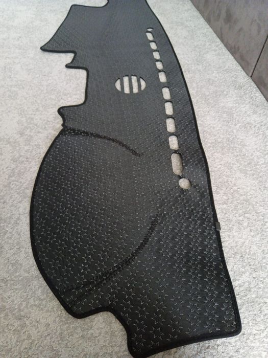 Mata na deskę rozdzielczą do KIA Sorento 2