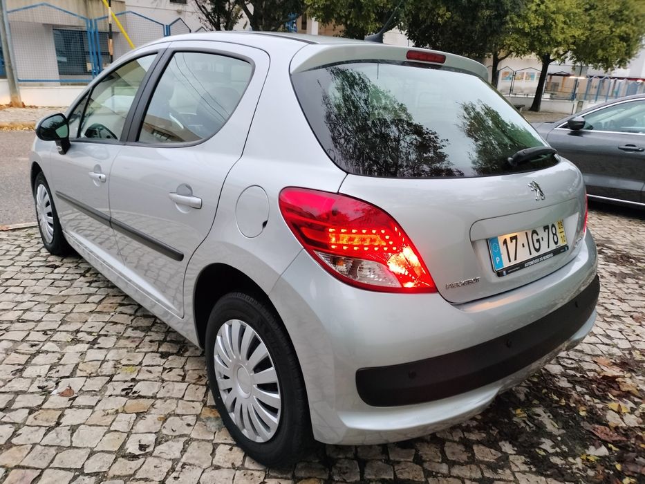 Peugeot 207 Impecável