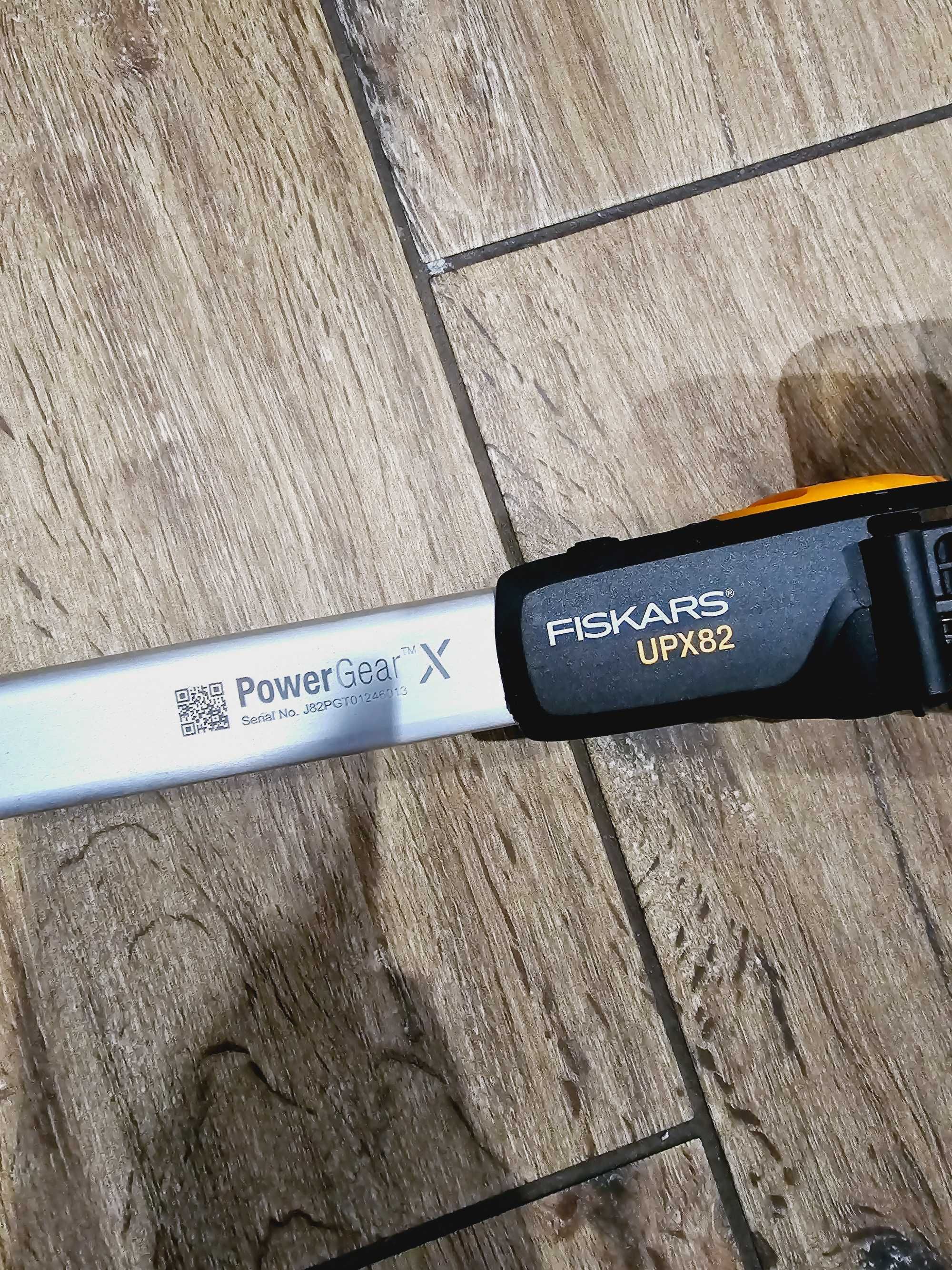 Nożyce ręczne, sekator FISKARS UPX82