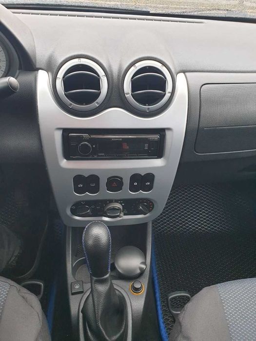 Продаж Dacia Logan Prestige