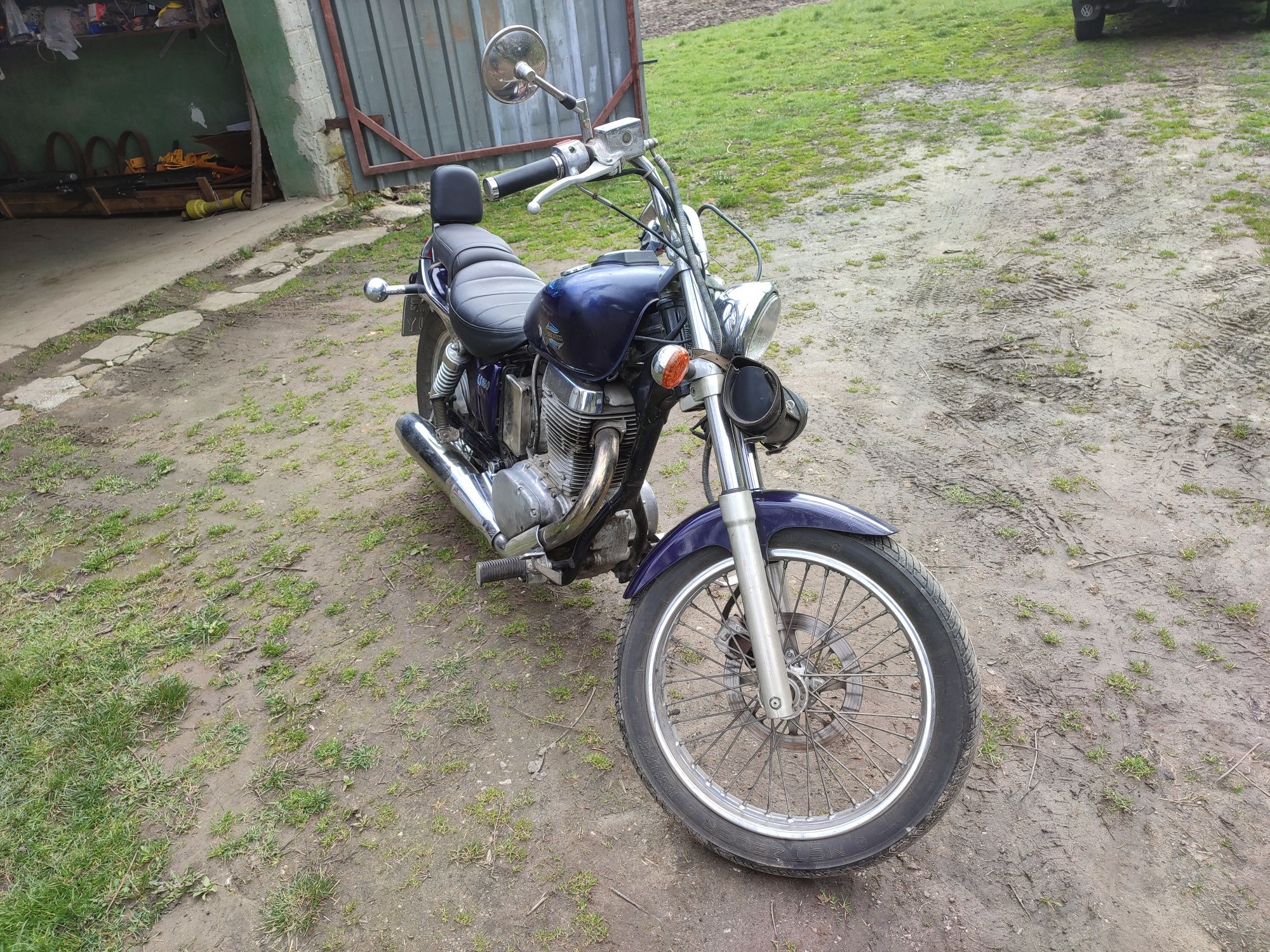 Suzuki LS 650 motocykl chopper