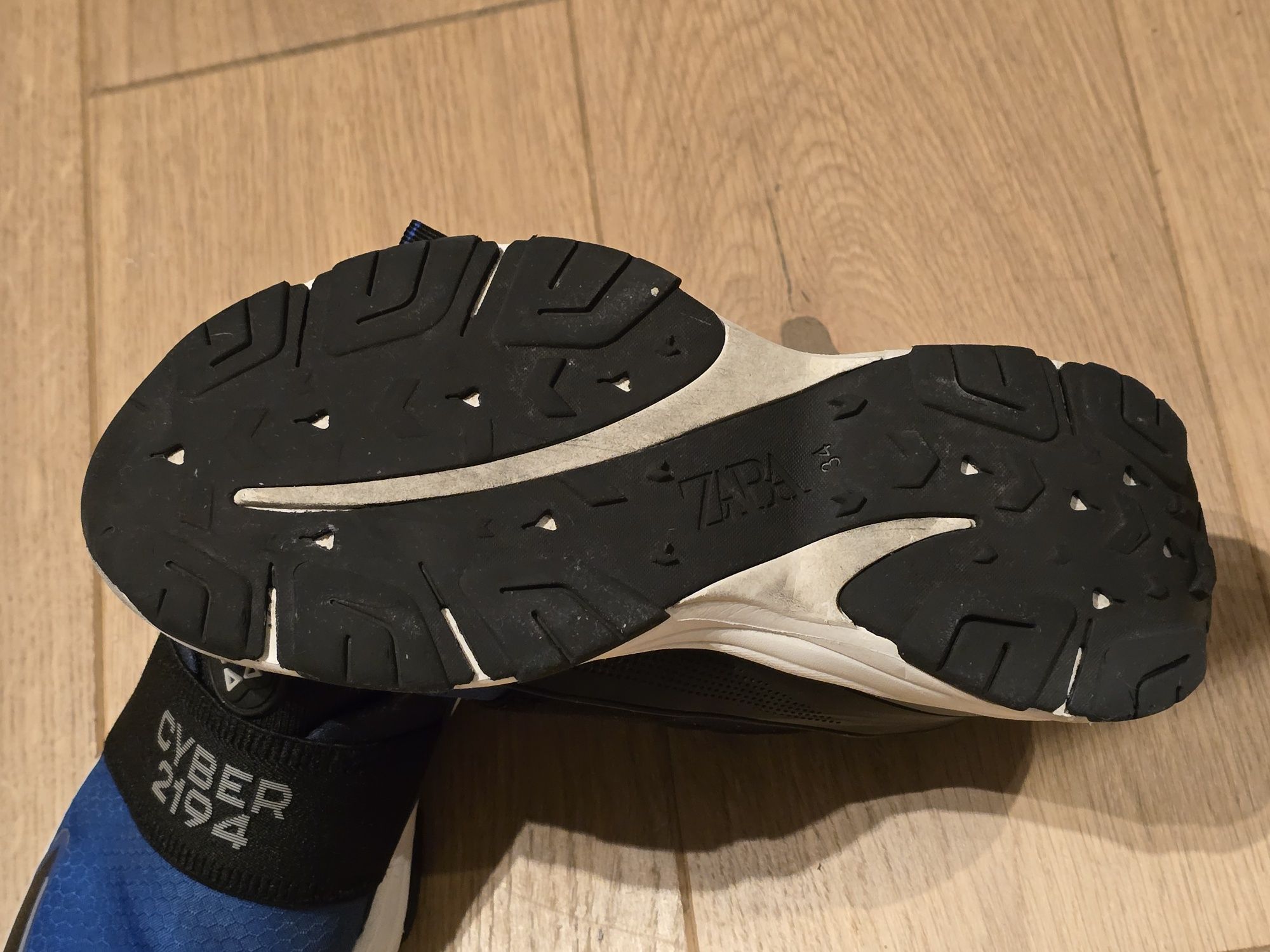 ZARA buty dziecięce r. 34