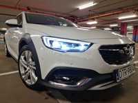 Insignia B Country Tourer 2.0 biturbo 210 km 4x4