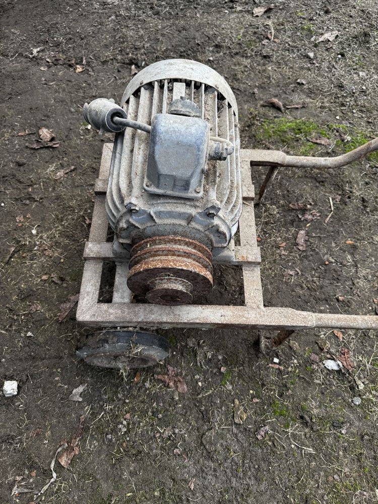 Silnik 7,5 kw na wózku