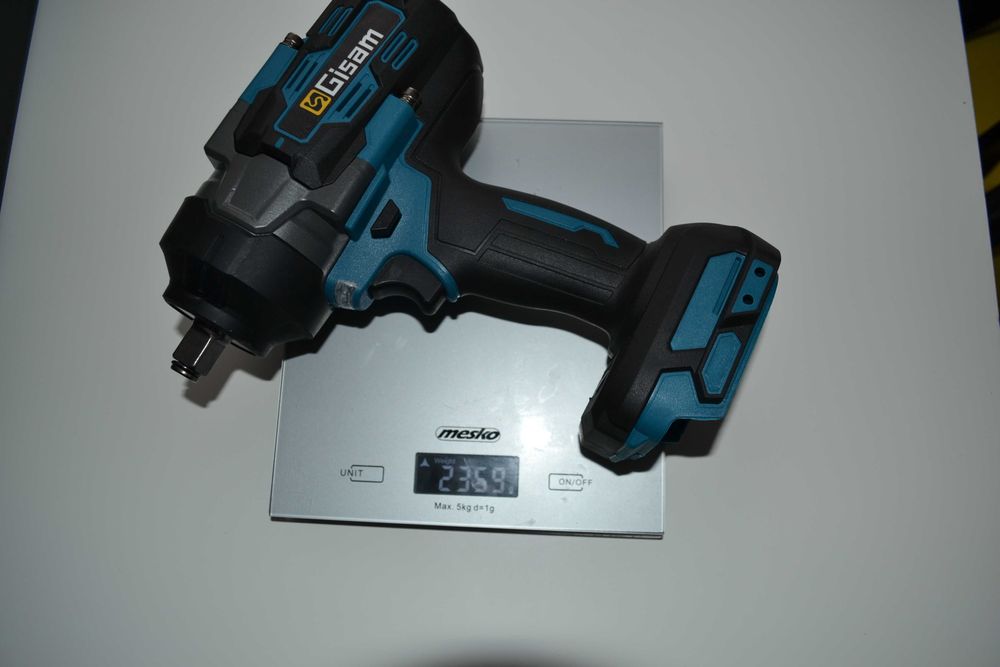 Klucz udarowy Gisam 2800nm + akumulator, walizka Na baterie Makita 18V