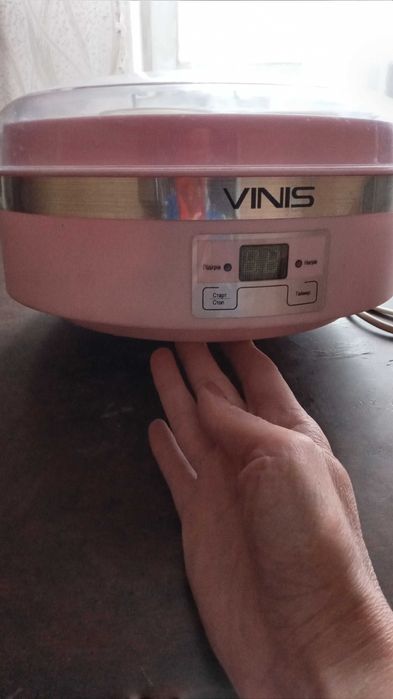 Продаю отличную Йогуртницу. Производства Германии.