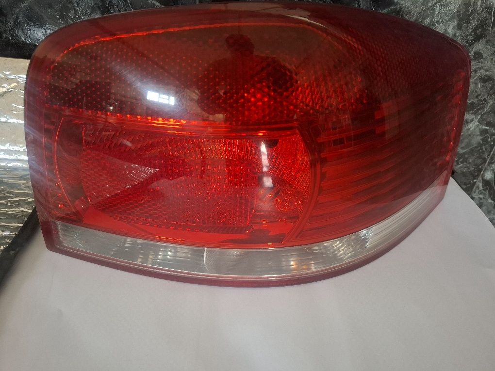 FAarois traseiros audi A 3 8 P