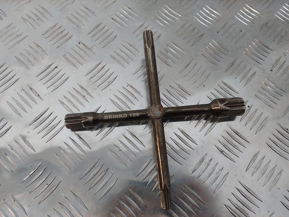 Ключ сантехнічний Brinko 106