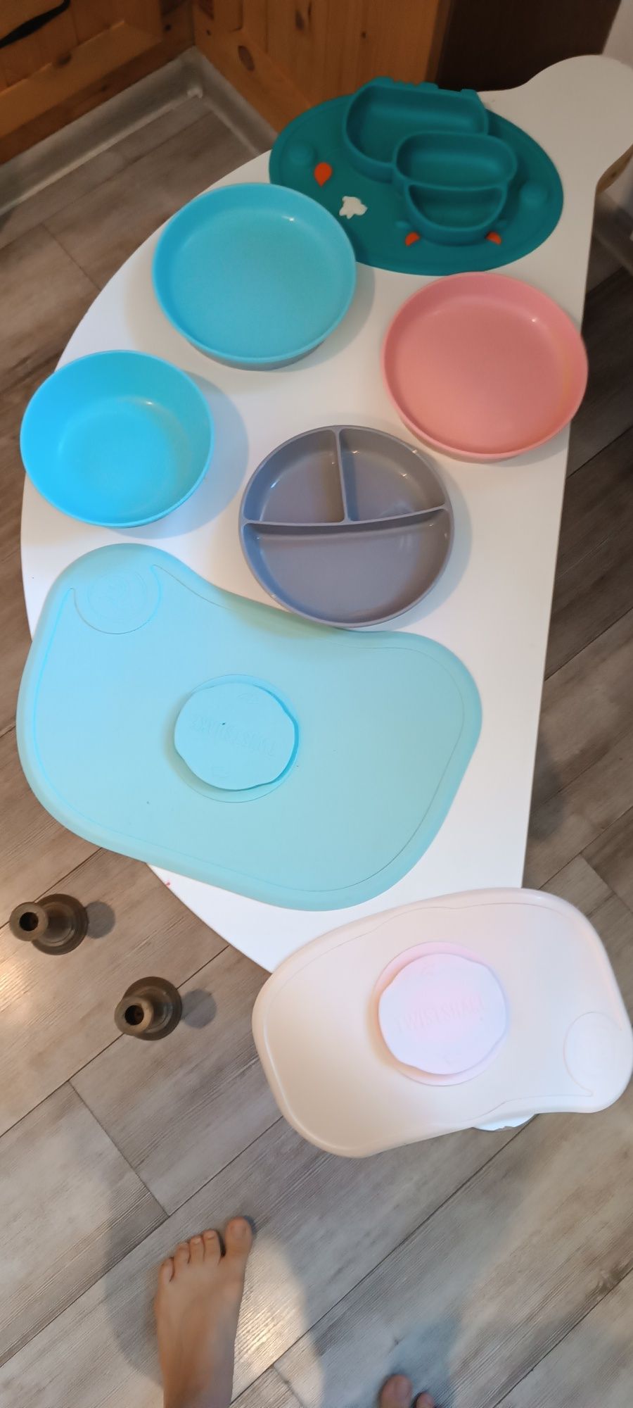 Twistshake dwie maty i talerzyki ,click-mat