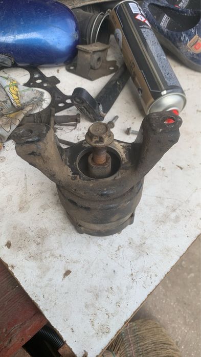 3s-fe подушка двигателя правая toyota carina e 2,0