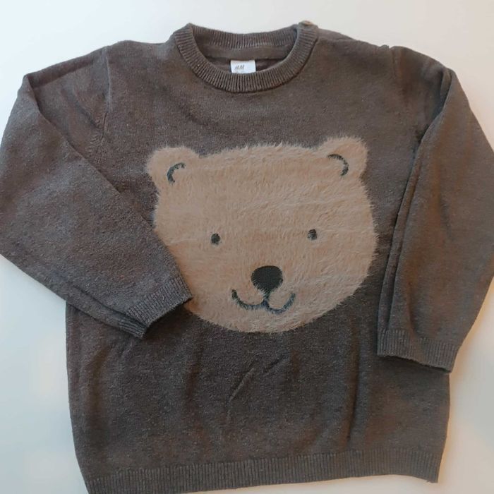 Uroczy sweter H&M rozmiar 104 idealny na Dzień Pluszowego Misia