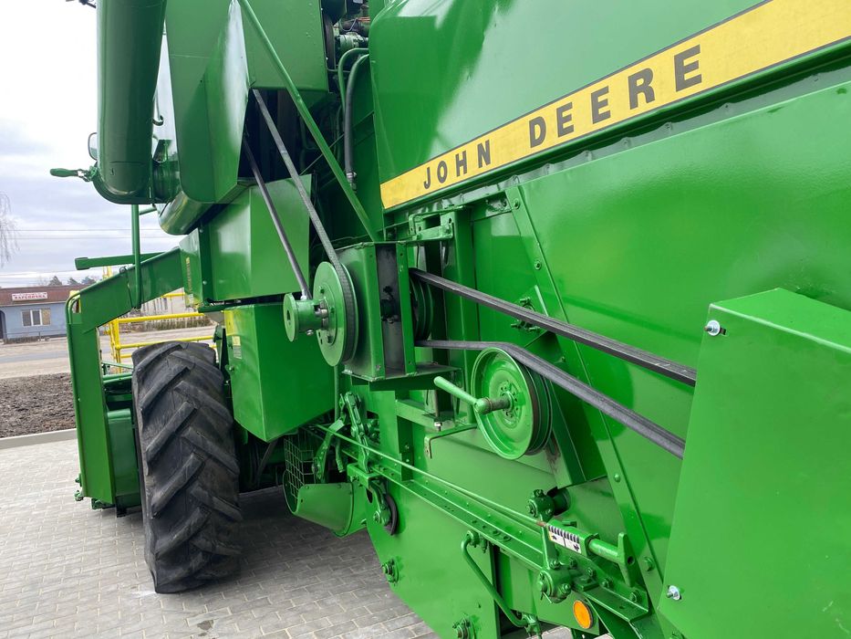 комбайн John Deere 925
