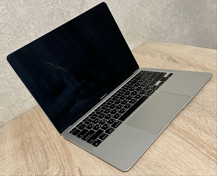 MacBook Air M1 (2020) | 8GB / 512GB | 13.3” Silver