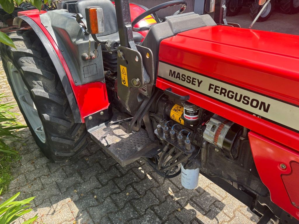 Trator Massey Ferguson 354V
