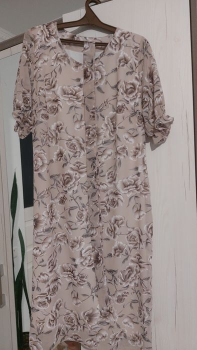 Плаття нове жіноче.