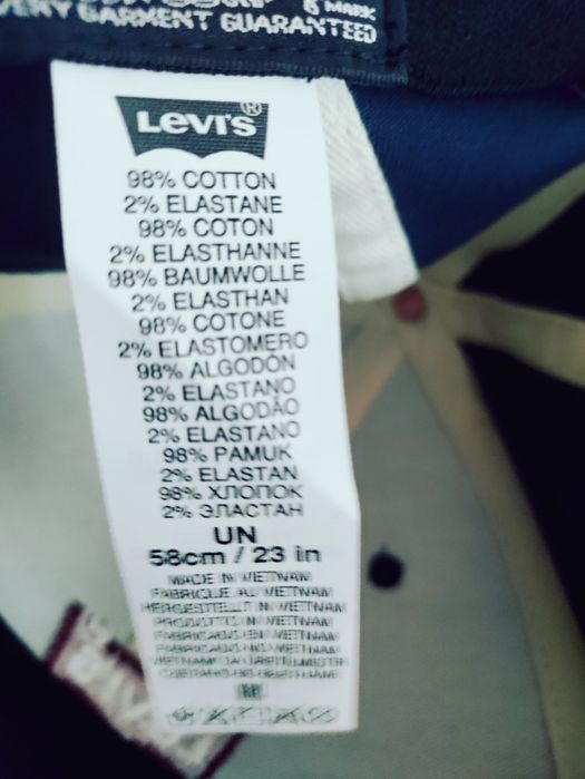 Чоловіча кепка Levi's