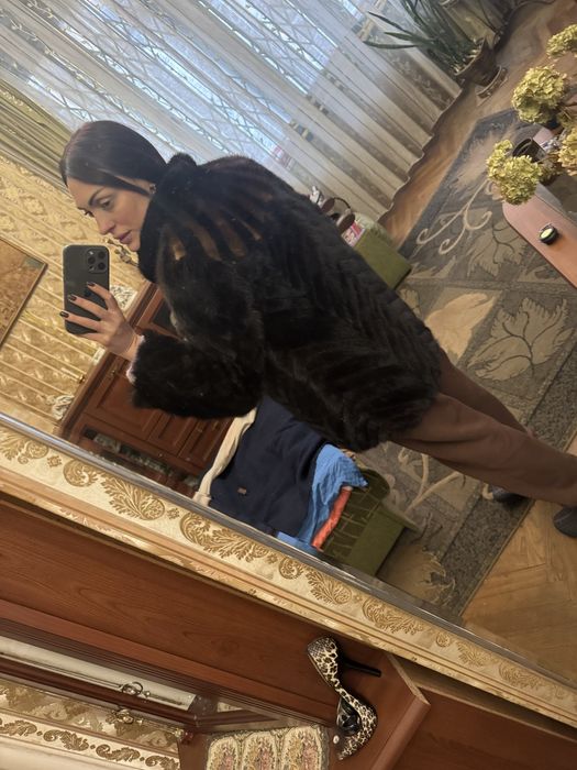 Продам норкову шубку розмір с