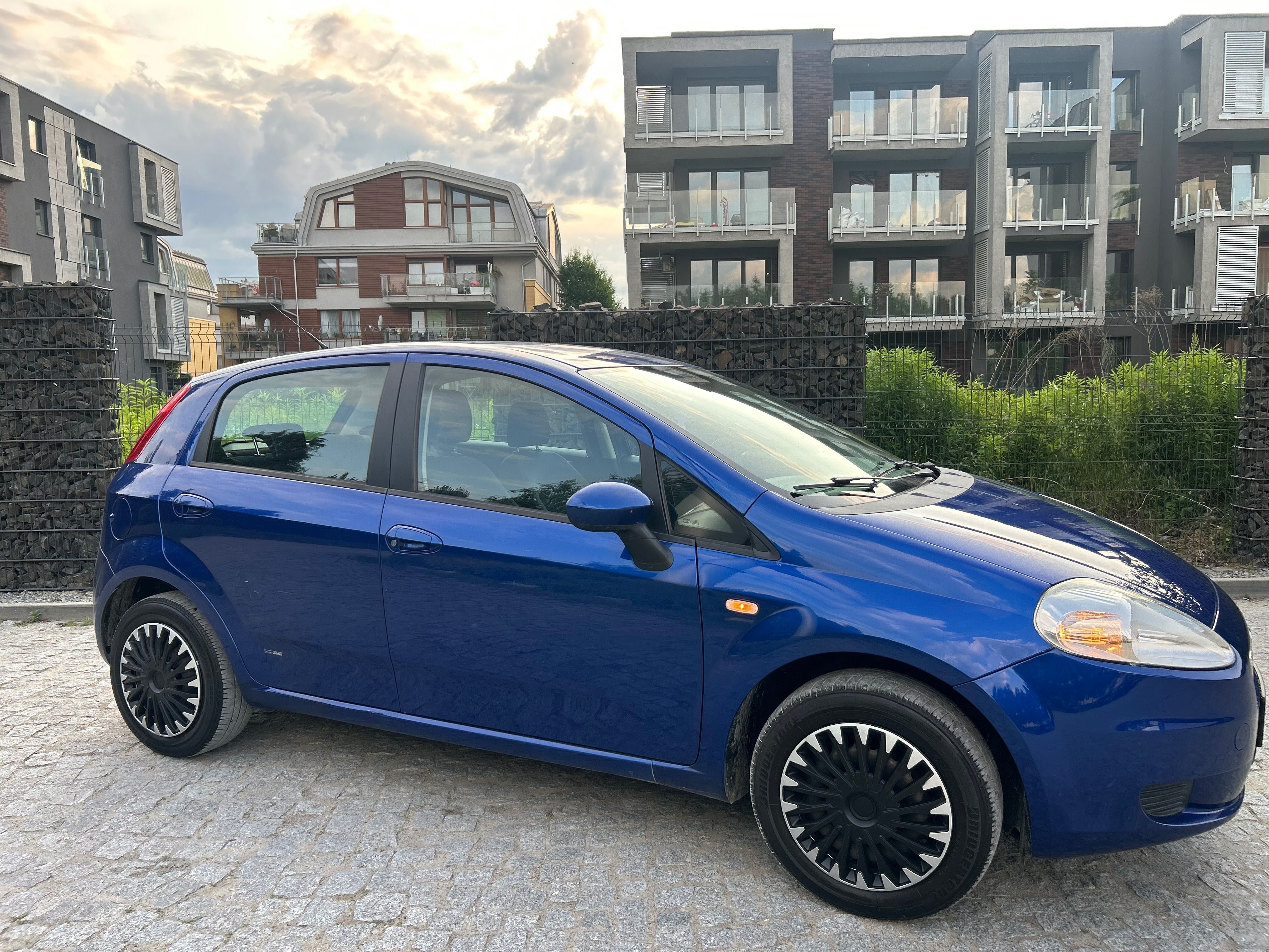 Fajnie zachowany Fiat Grande Punto 2008 Rok 1.4 Benzyna- Prywatnie