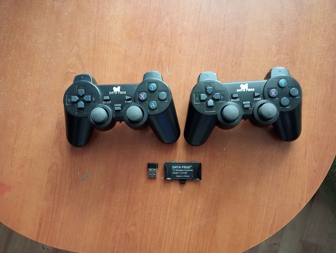 4 Gamepady Uniwersalne Android,PC,TV Box - Sprawne