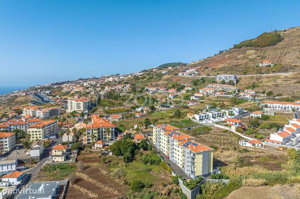 Moradia Geminada T3 fração B2 na Mãe de Deus, Caniço