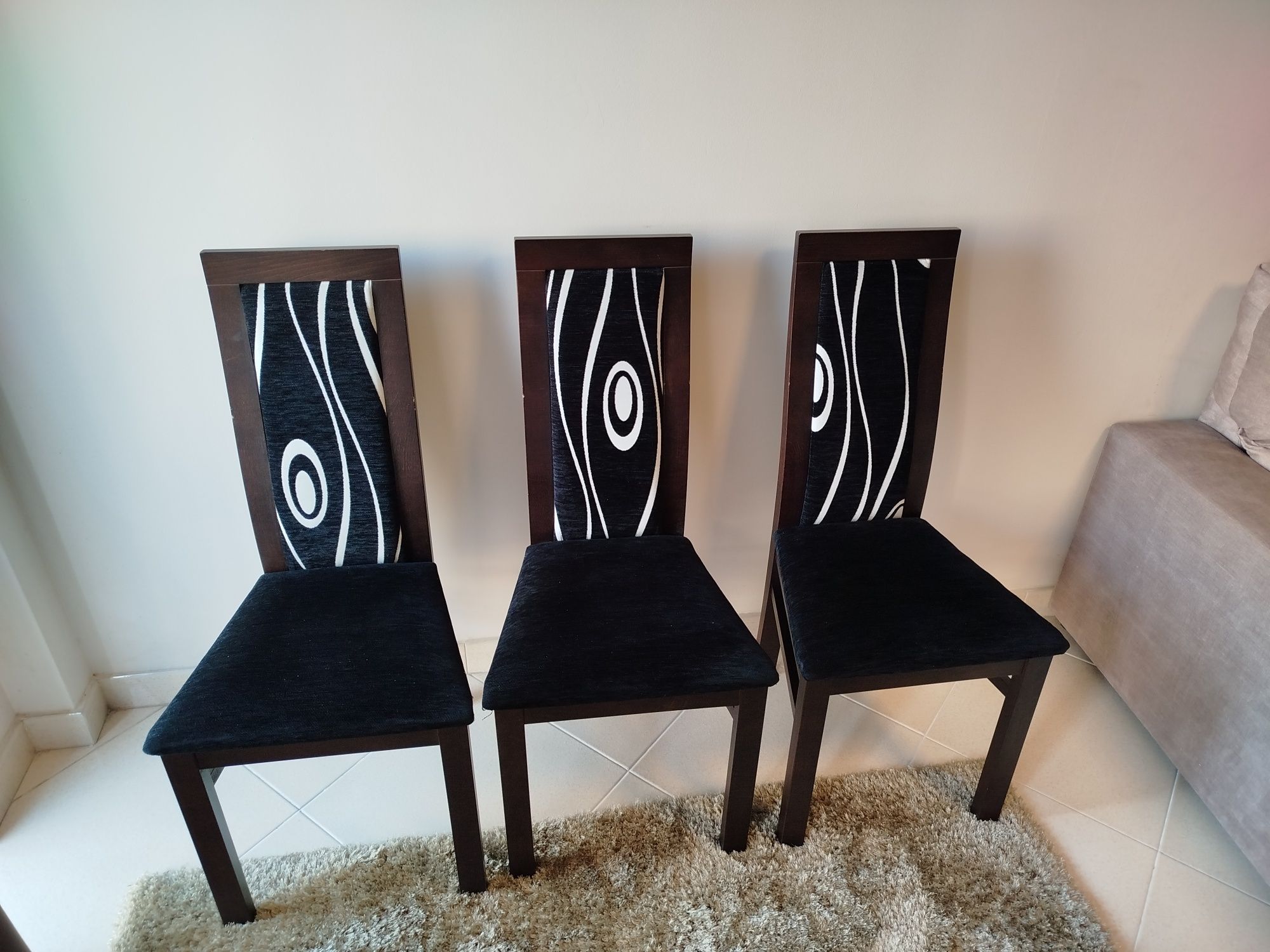 Mesa de Sala em Vidro com 6 cadeiras