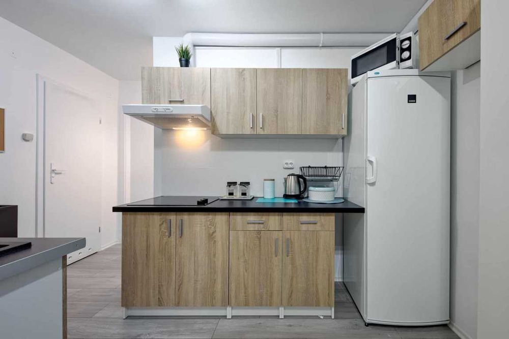 Pokój jednoosobowy z balkonem ul. Hawajska 3/ metro Imielin/323