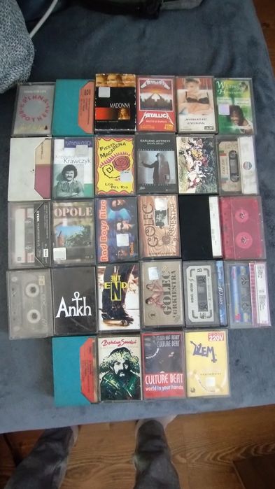 Zestaw kasety magnetofonowych.