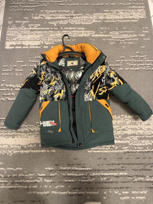 Куртка віком 10-12років