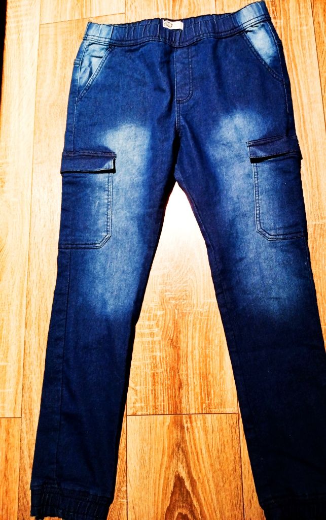 Joggery spodnie jeansowe