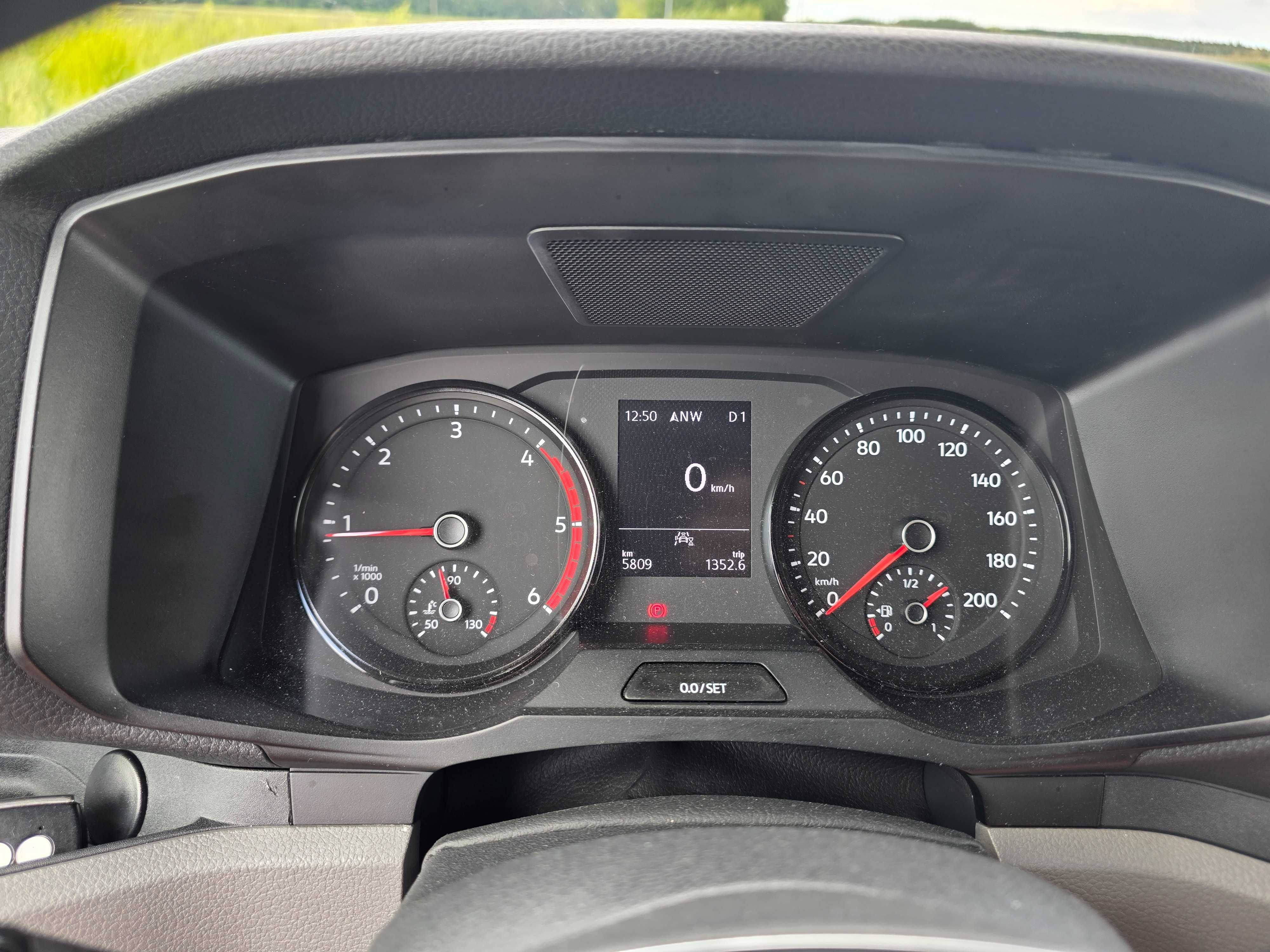 Wynajem Campera / Volkswagen Grand California / NOWY WOLNY !!!