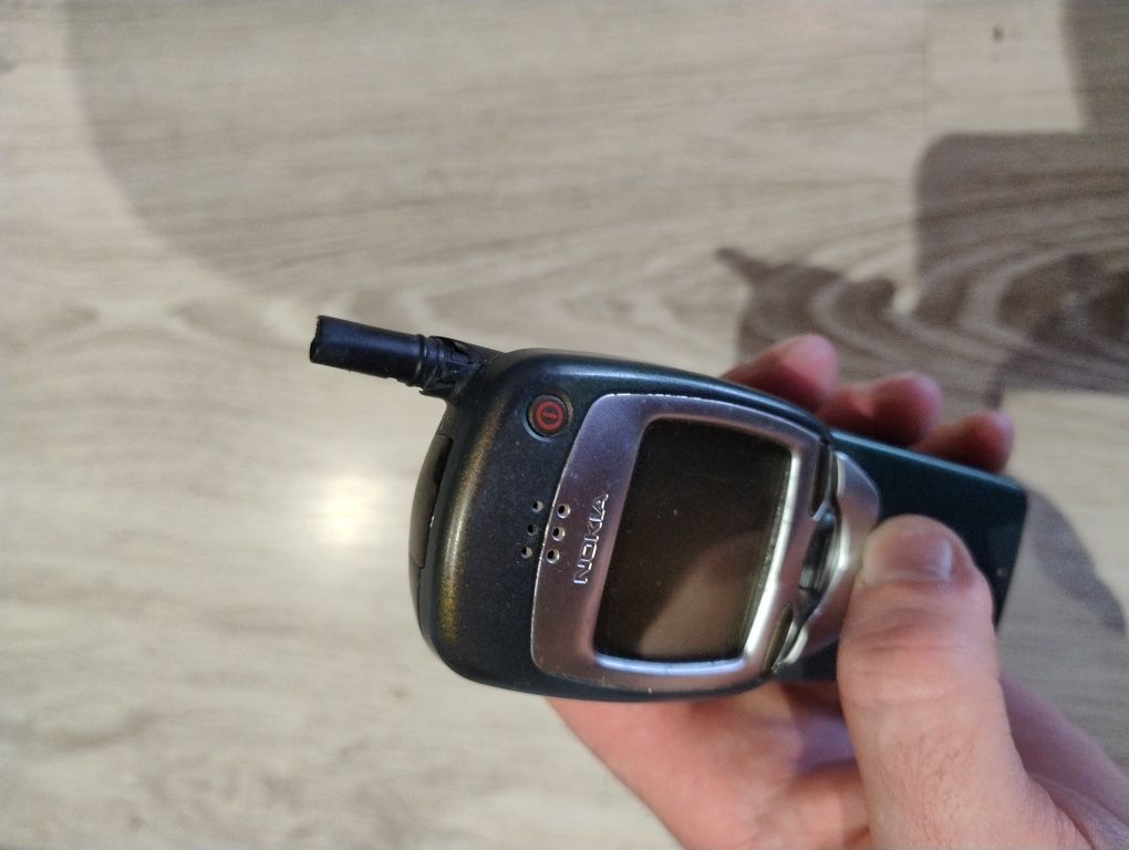 Kolekcjonerska Nokia 7110