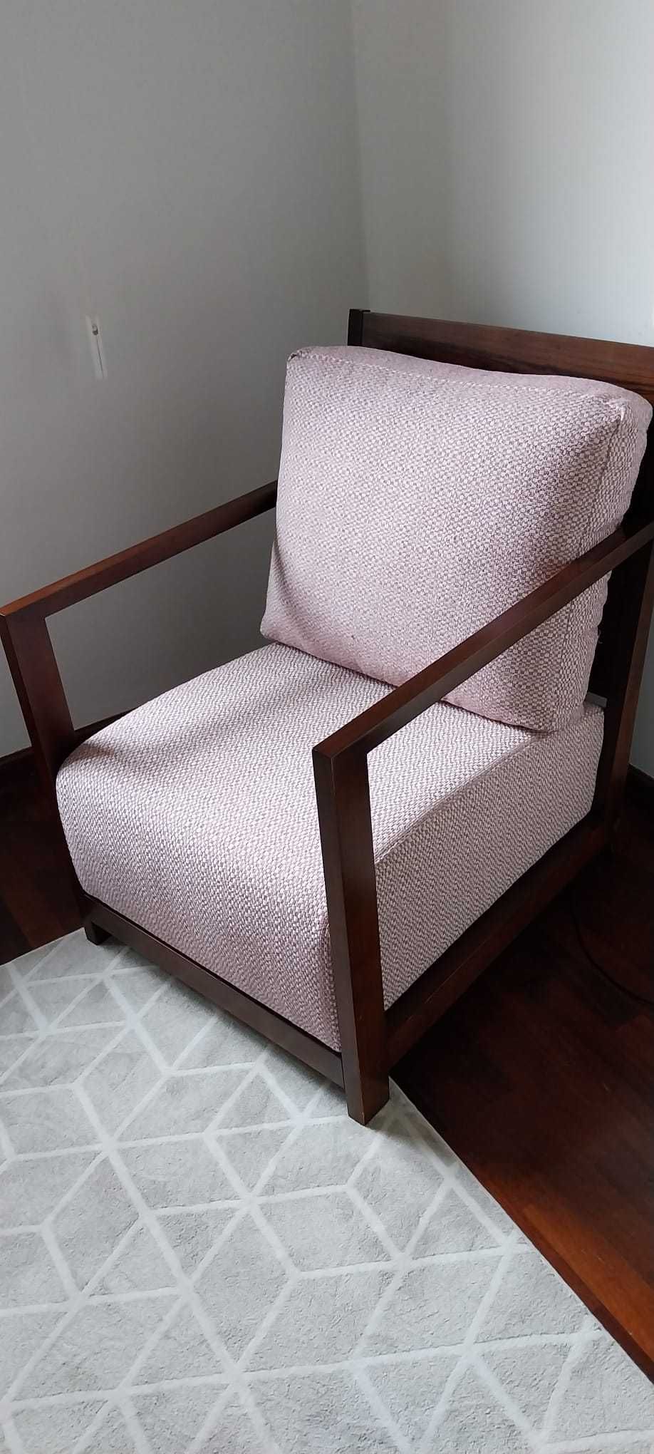 Cadeirão ideal para quarto ou para sala