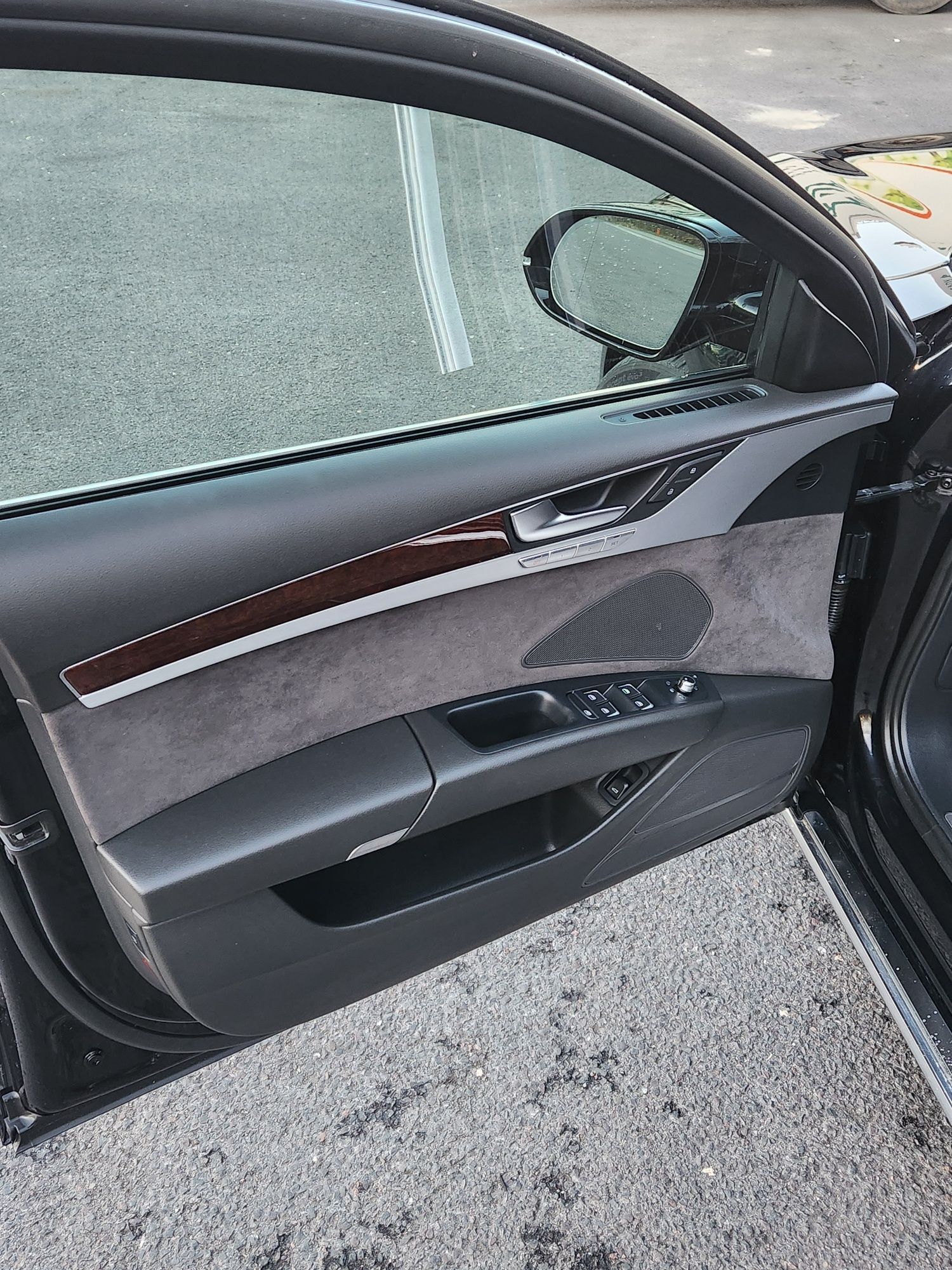 AUDI A8 D4 4.0 TFSI Dociagi Aktywny wydech Noktowizor Aktywny tempomat