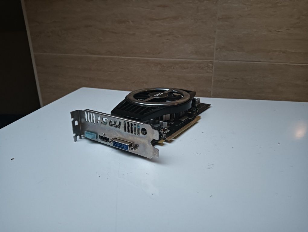 MSI R5750 series (Radeon hd5750)