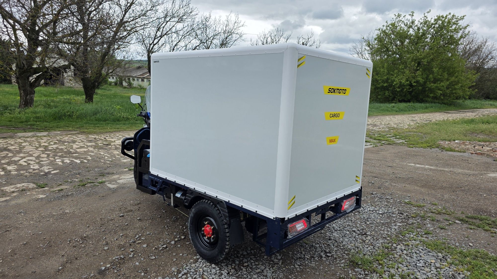 SokMoto CARGO Гібридний трицикл