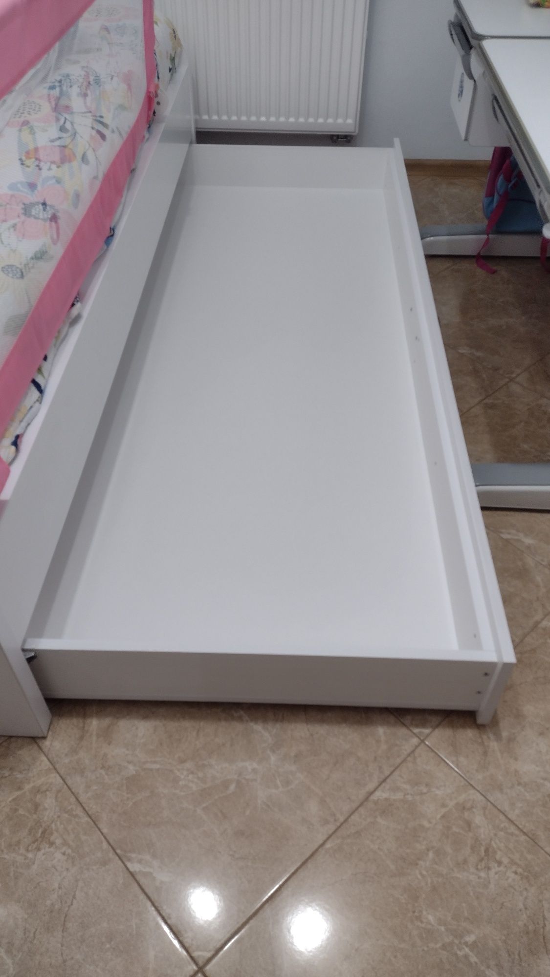 Łóżko z materacem pojedyńcze księżniczki